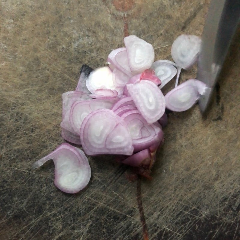 Bước 1 Sơ chế nguyên liệu Cơm chiên trứng