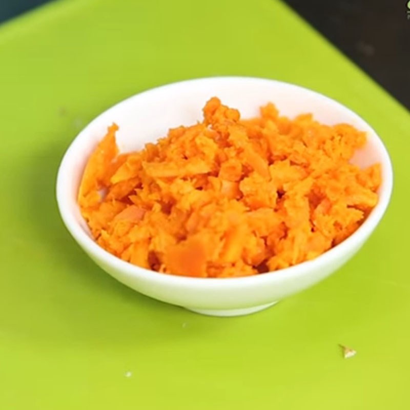 Bước 1 Sơ chế nguyên liệu Bò kho sả nghệ