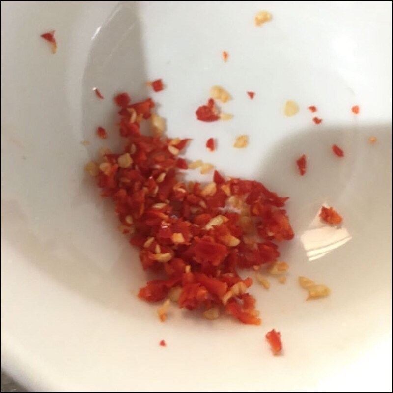 Bước 1 Sơ chế nguyên liệu Bắp chiên trứng
