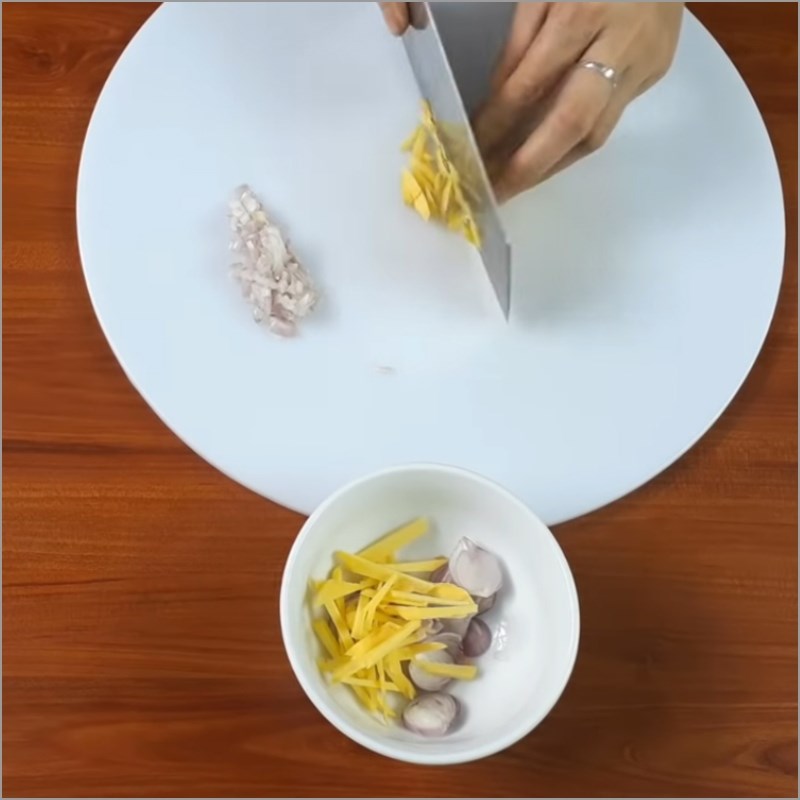 Bước 1 Sơ chế nguyên liệu Cá diêu hồng kho tiêu với thịt ba chỉ