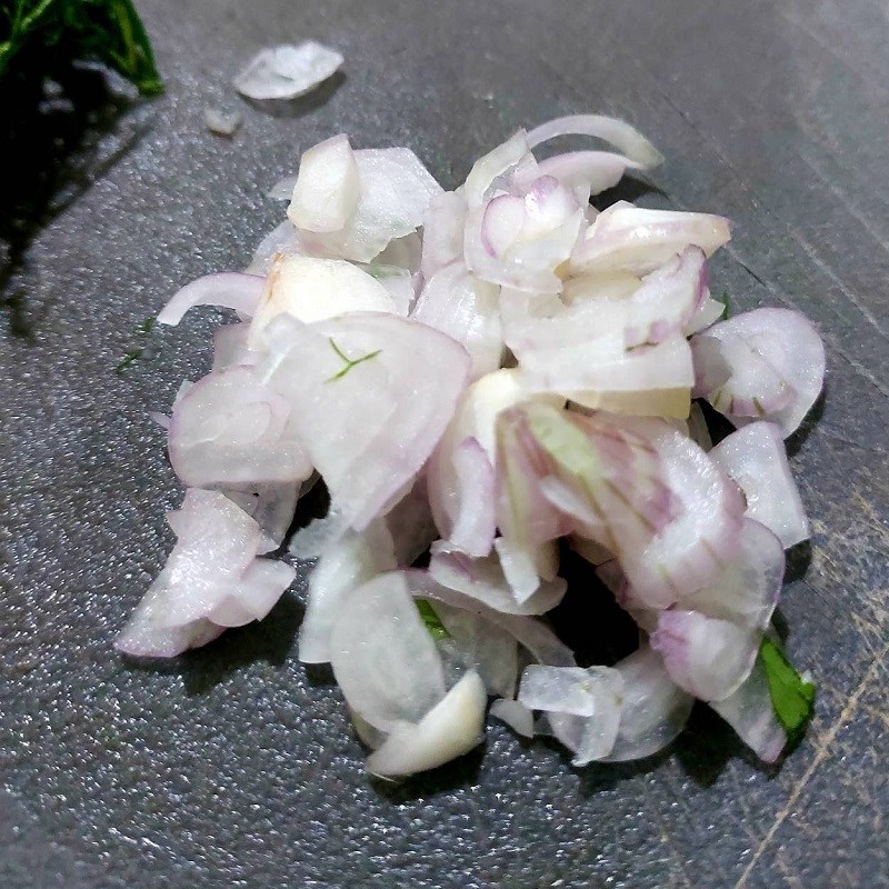 Bước 1 Sơ chế nguyên liệu Chả lá lốt thịt heo