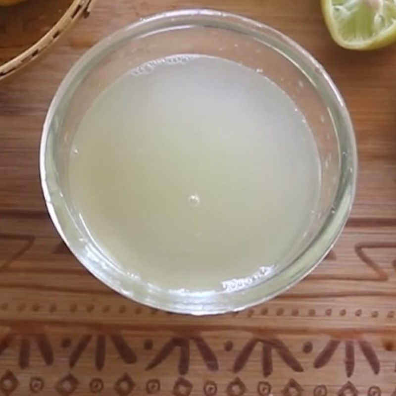 Bước 1 Sơ chế nguyên liệu Sinh tố chanh bơ