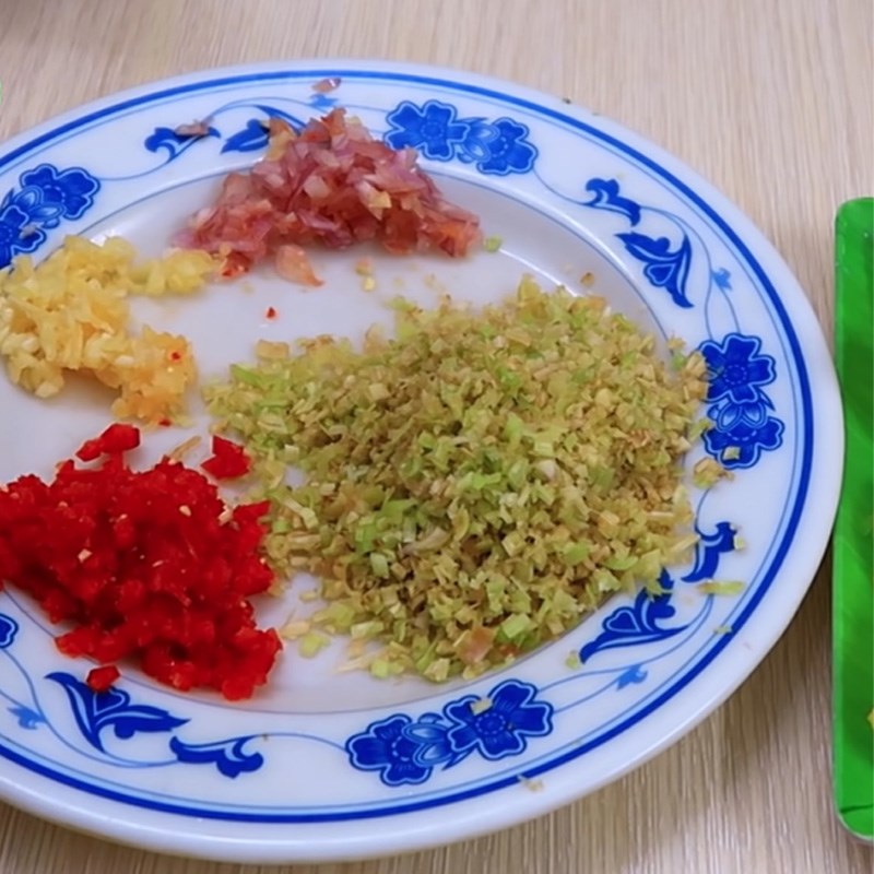Bước 1 Sơ chế nguyên liệu Nước chấm mắm nêm với sả chanh