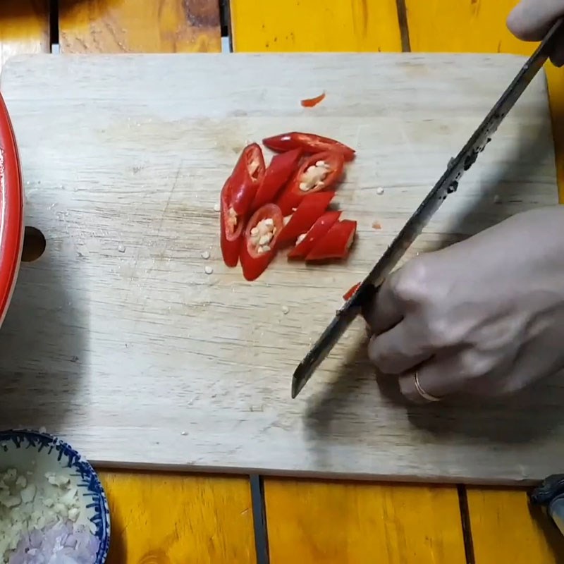 Bước 2 Sơ chế ớt chuông Bò xào ớt chuông