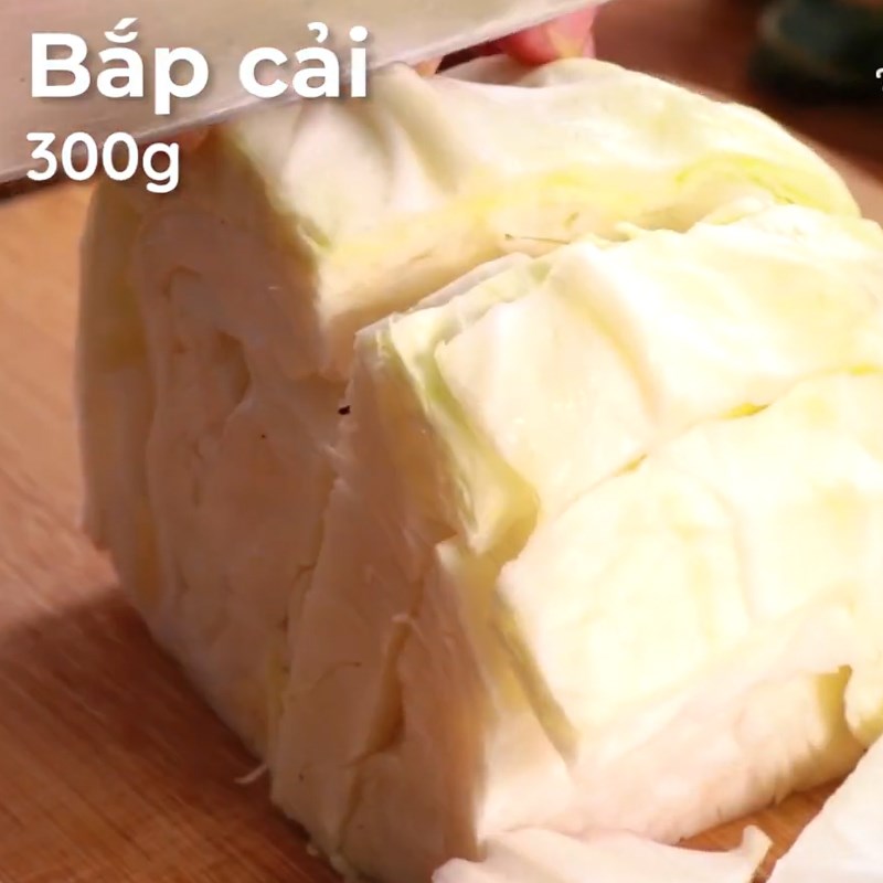 Bước 1 Sơ chế rau củ Canh bắp cải thịt viên