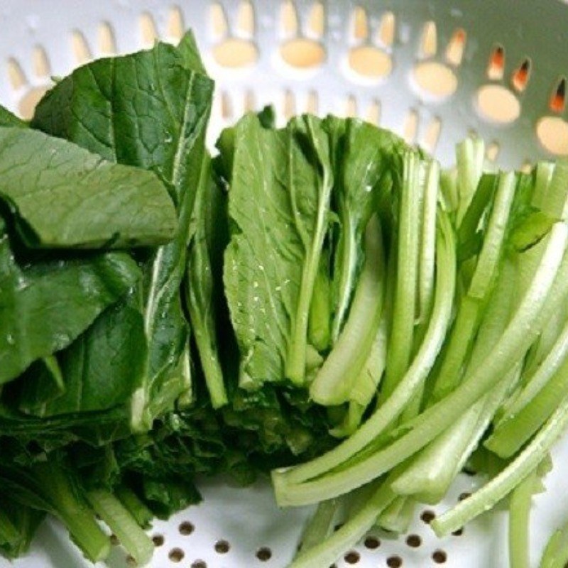 Bước 1 Sơ chế rau củ Mì xào giòn thập cẩm