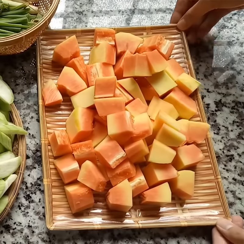 Bước 2 Sơ chế rau củ Lẩu gà hầm đu đủ
