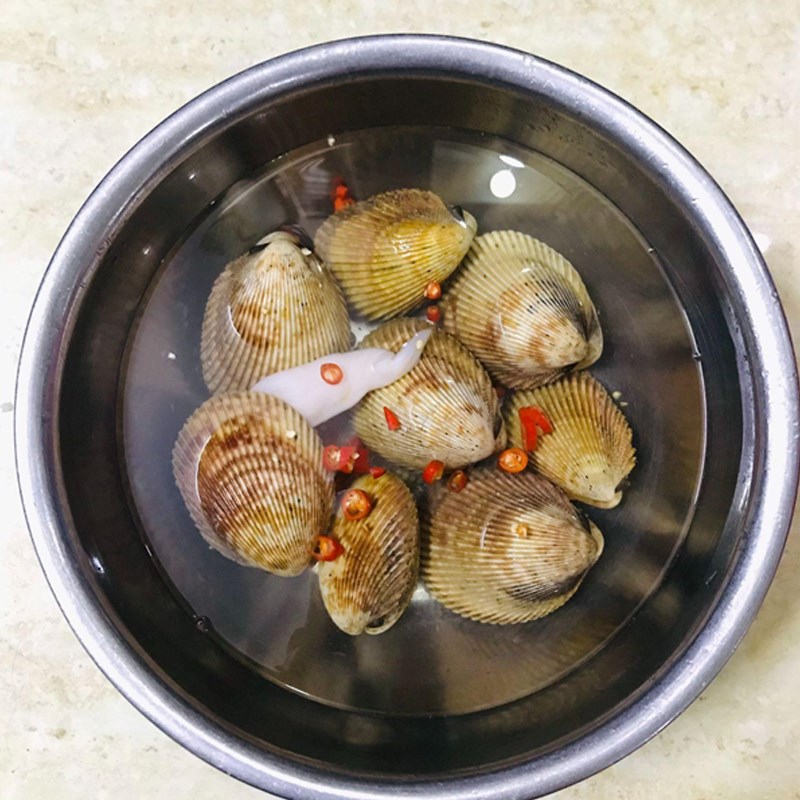 Bước 1 Sơ chế sò dương Sò dương nướng mỡ hành
