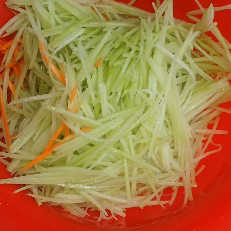 Bước 1 Sơ chế su su, cà rốt Su su xào cà rốt