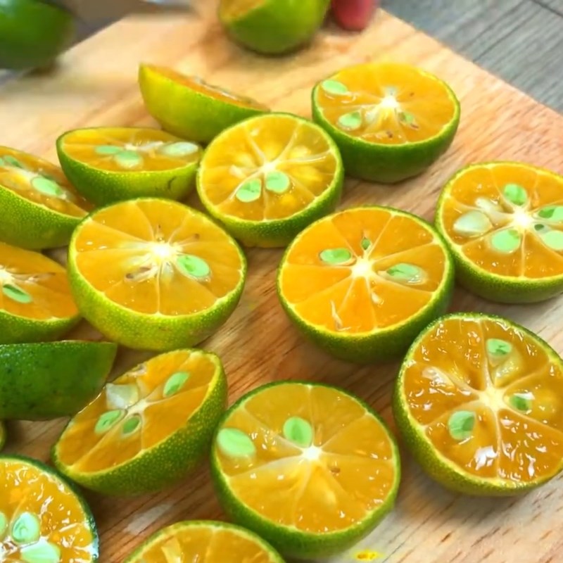 Bước 1 Sơ chế tắc Dừa tắc xí muội