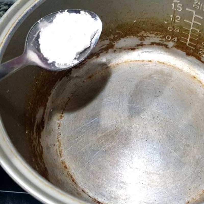Bước 1 Sơ chế táo Mứt táo ta bằng nước vôi (Công thức được chia sẻ từ người dùng)