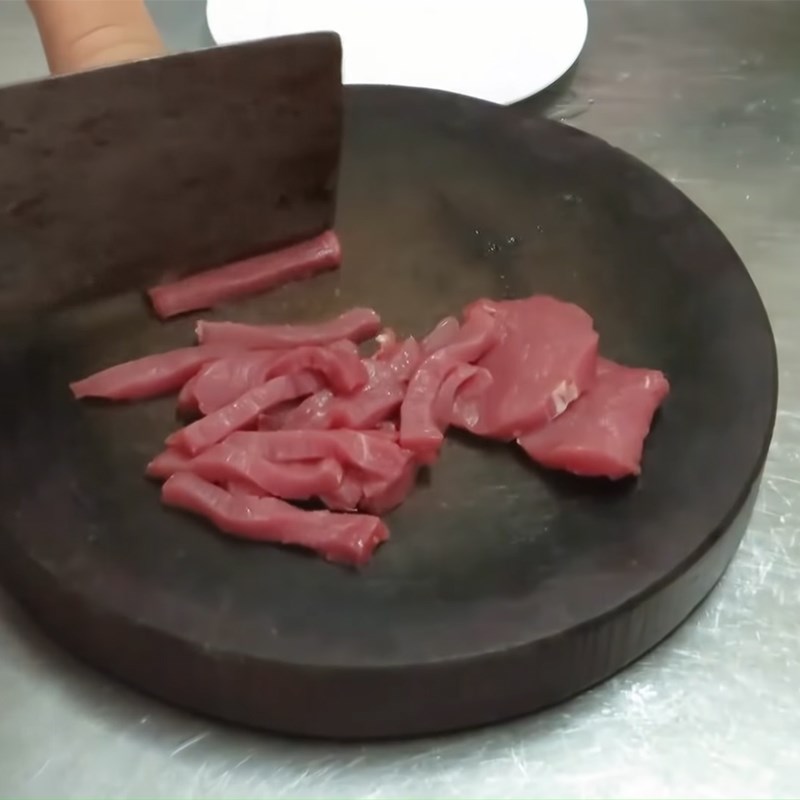 Bước 1 Sơ chế thịt bò Bò tái cuốn cải xanh