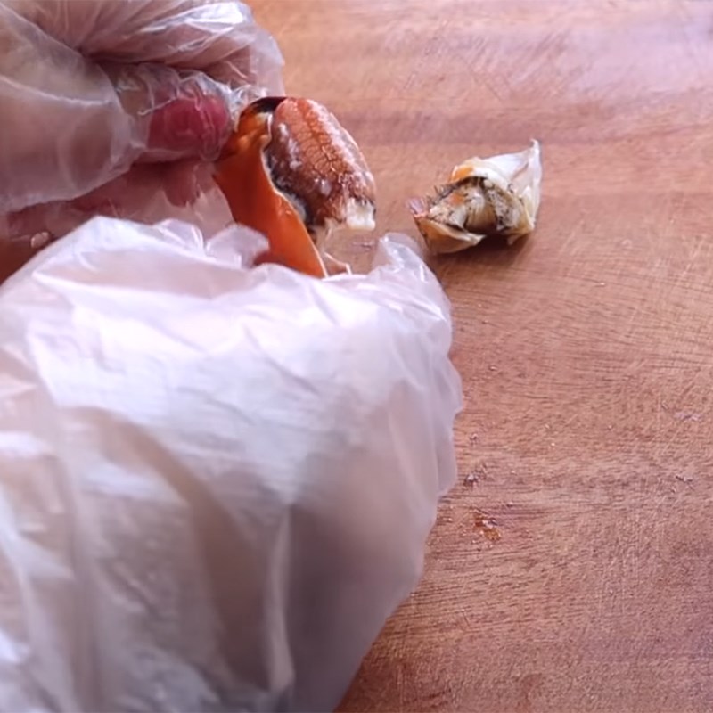 Bước 1 Sơ chế thịt cua Súp cua óc heo