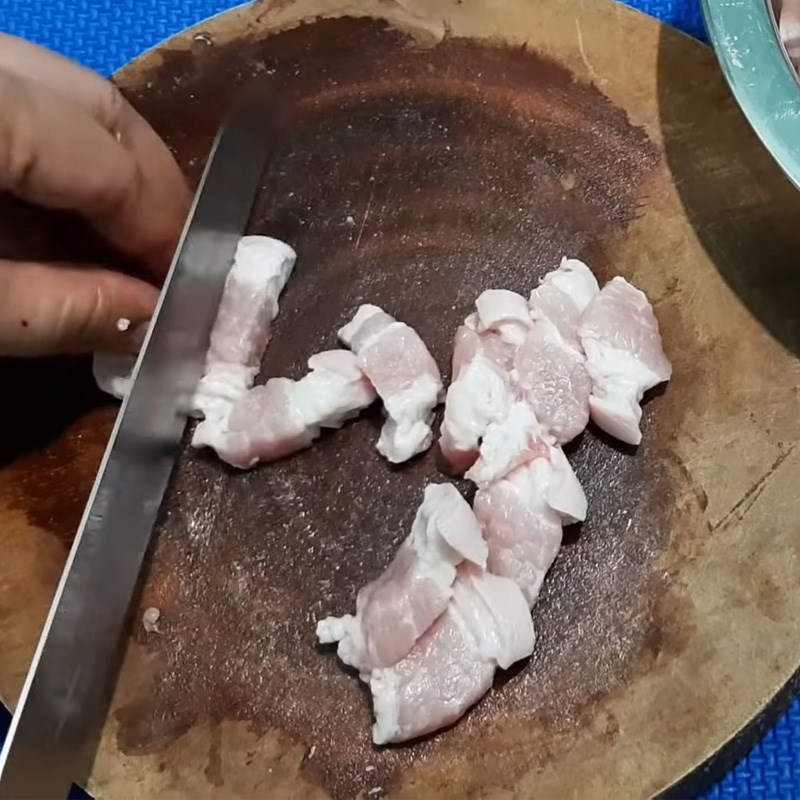 Bước 1 Sơ chế thịt heo Thịt heo kho sả