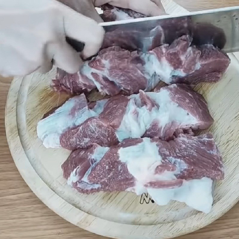 Bước 1 Sơ chế thịt heo Thịt nướng xá xíu bằng nồi chiên không dầu