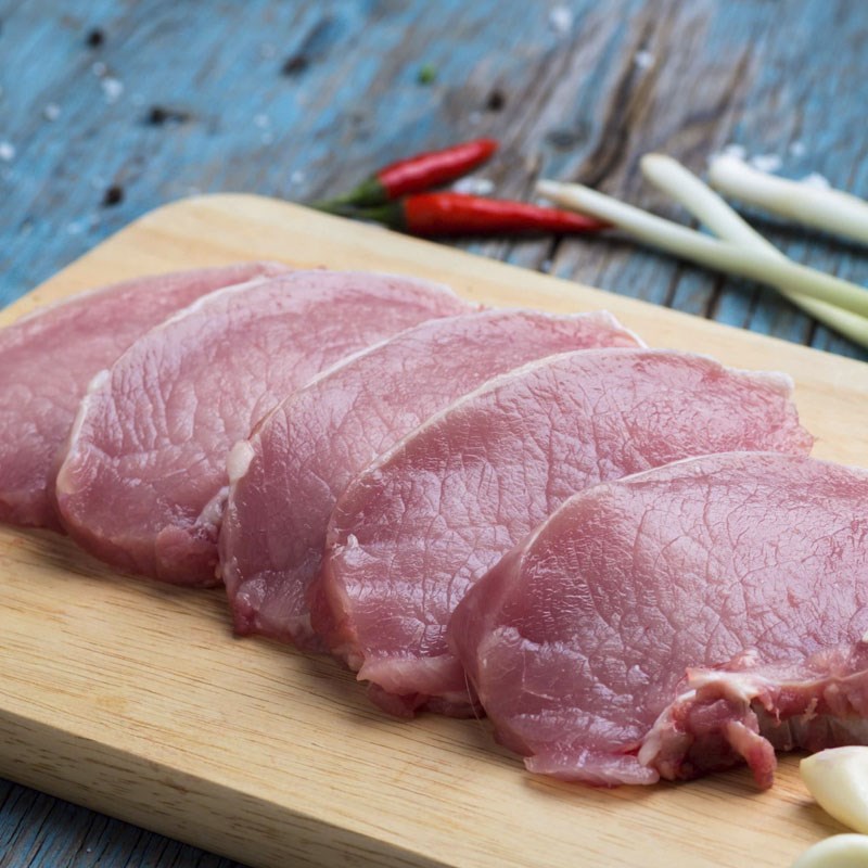 Bước 2 Sơ chế thịt heo Thịt heo cuộn phô mai jambon chiên xù