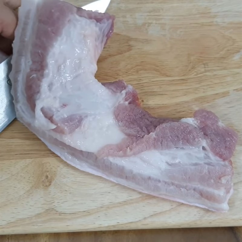 Bước 1 Sơ chế thịt heo Thịt kho quẹt