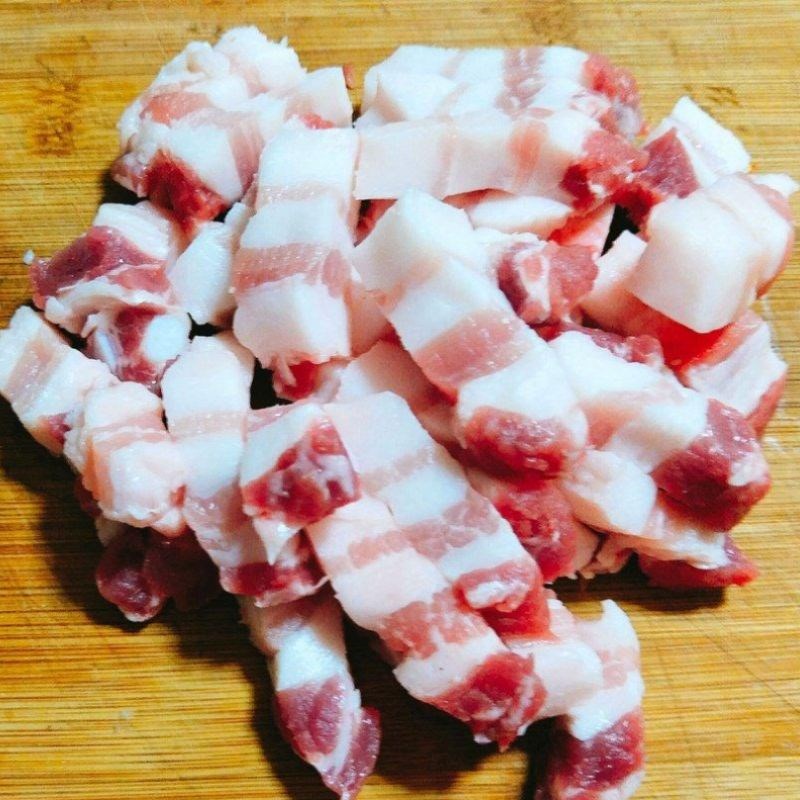 Bước 1 Sơ chế thịt heo và tôm khô Thịt kho quẹt với tôm khô