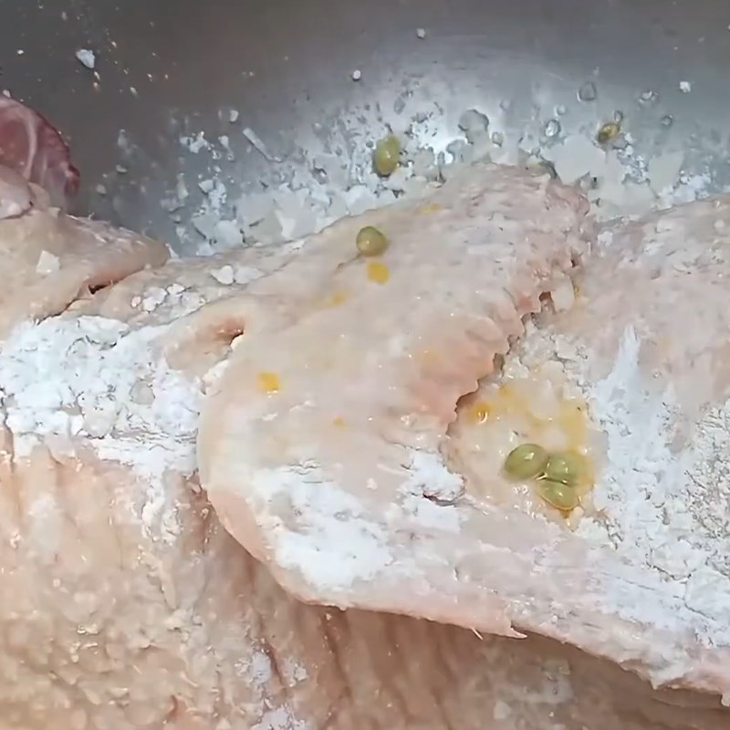 Bước 1 Sơ chế thịt vịt Canh vịt hầm đu đủ