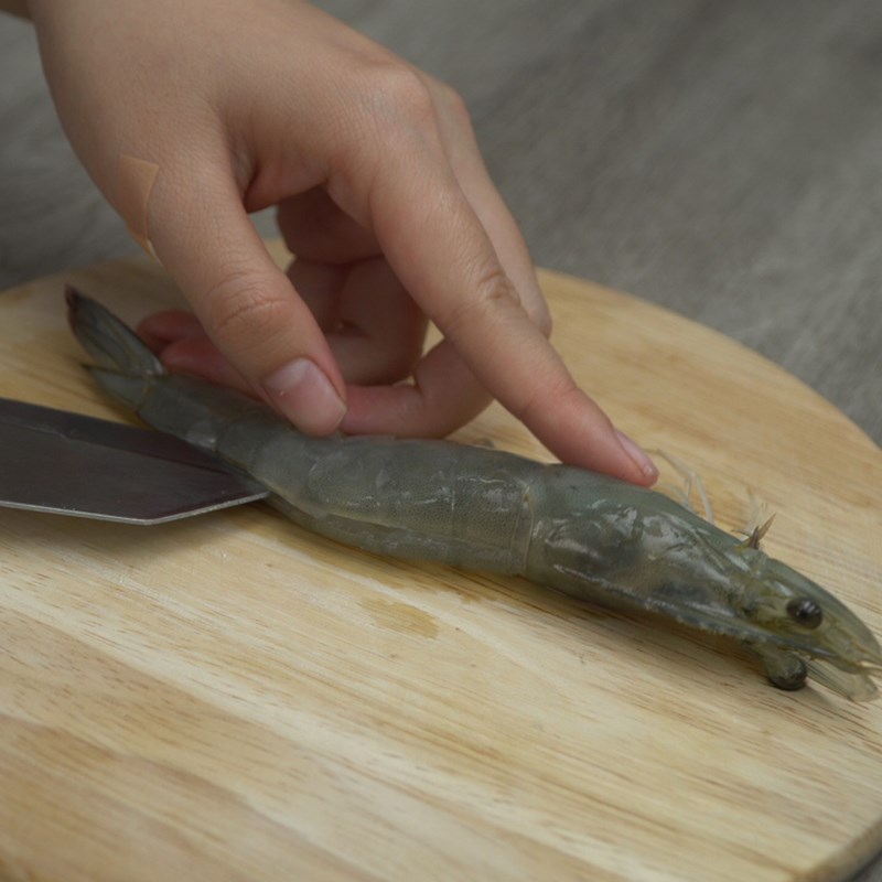 Bước 1 Sơ chế tôm Sashimi tôm sú