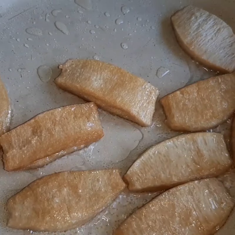 Bước 1 Sơ chế và chiên sườn non chay Sườn non chay khìa coca
