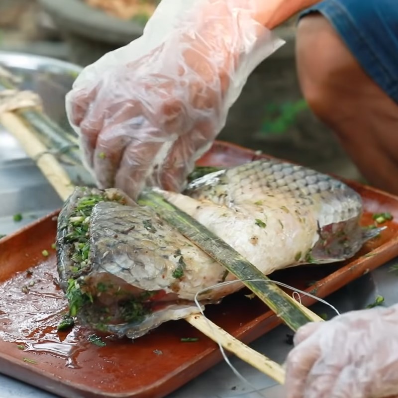Bước 2 Sơ chế và ướp cá Cá nướng pa pỉnh tộp bằng bếp than