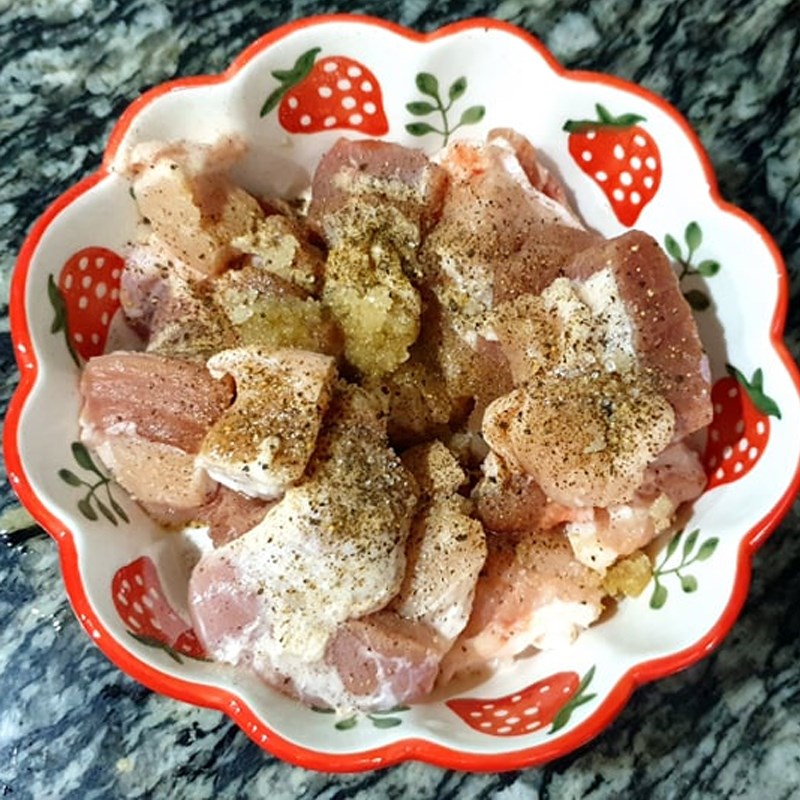 Bước 3 Sơ chế và ướp thịt Bánh ú mặn (Công thức được chia sẻ từ người dùng)