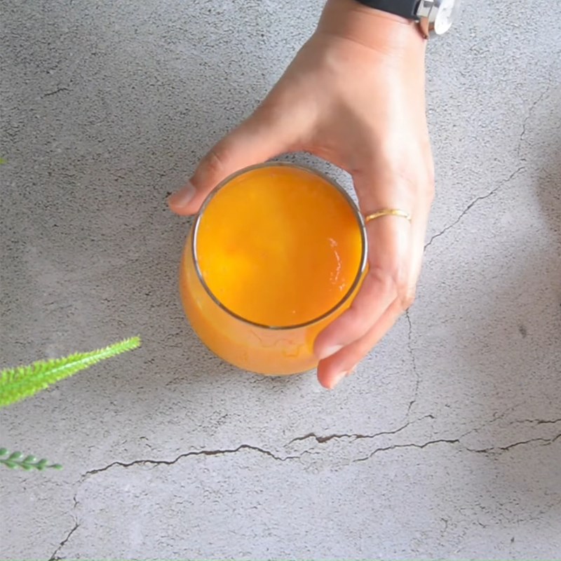 Bước 1 Sơ chế xoài và xay nhuyễn xoài Mojito xoài chanh tươi