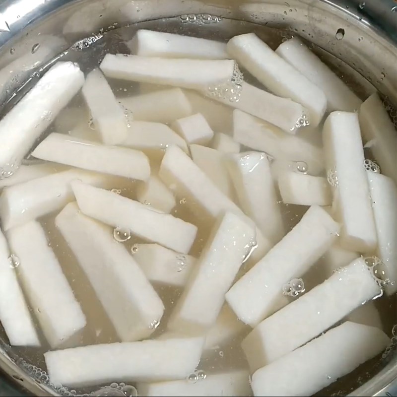 Bước 1 Sơ chế củ đậu Mứt củ đậu - củ sắn