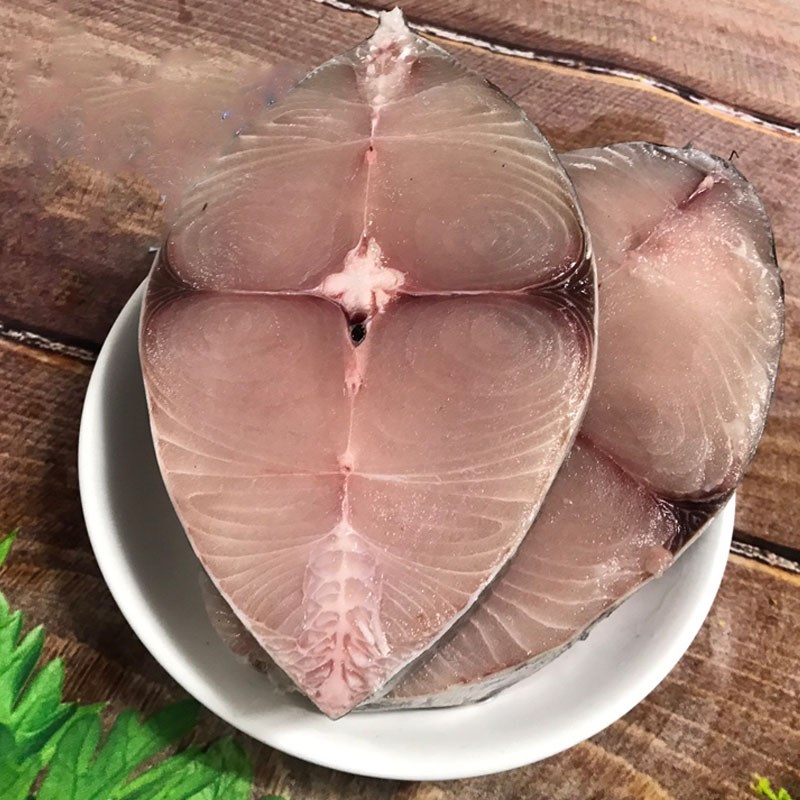 Bước 1 Sơ chế nguyên liệu Cá thu chiên tỏi ớt