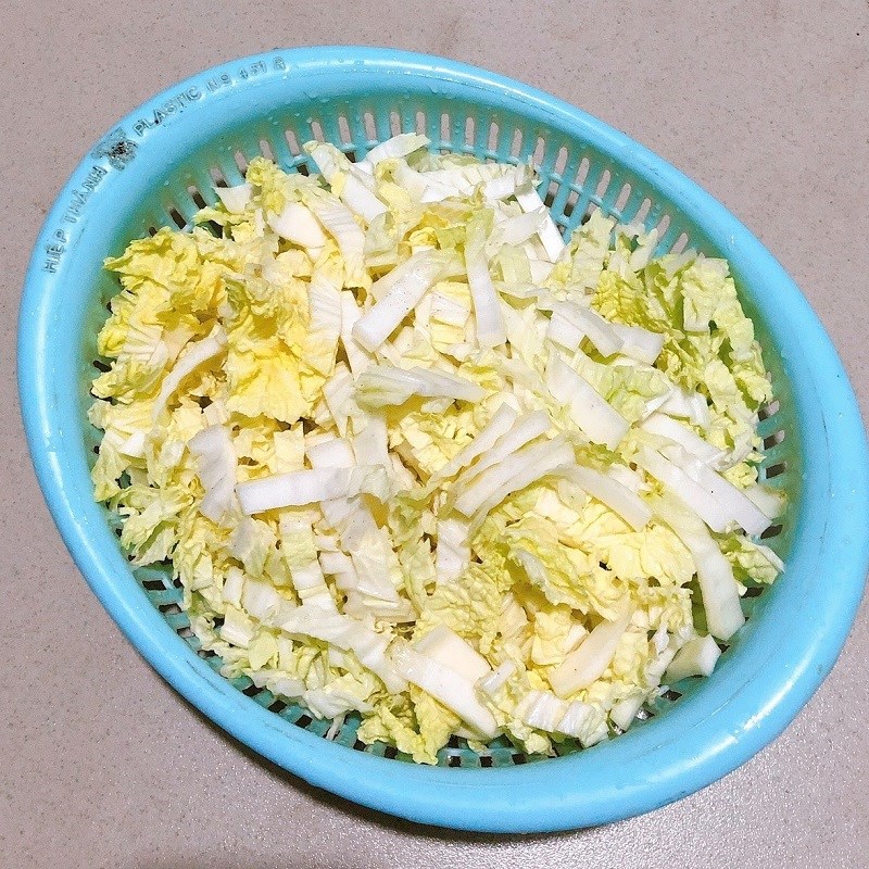 Bước 1 Sơ chế nguyên liệu Canh cải thảo tôm khô