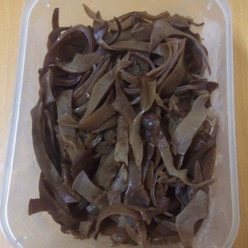 Bước 1 Sơ chế nguyên liệu Bún xào nghệ chay