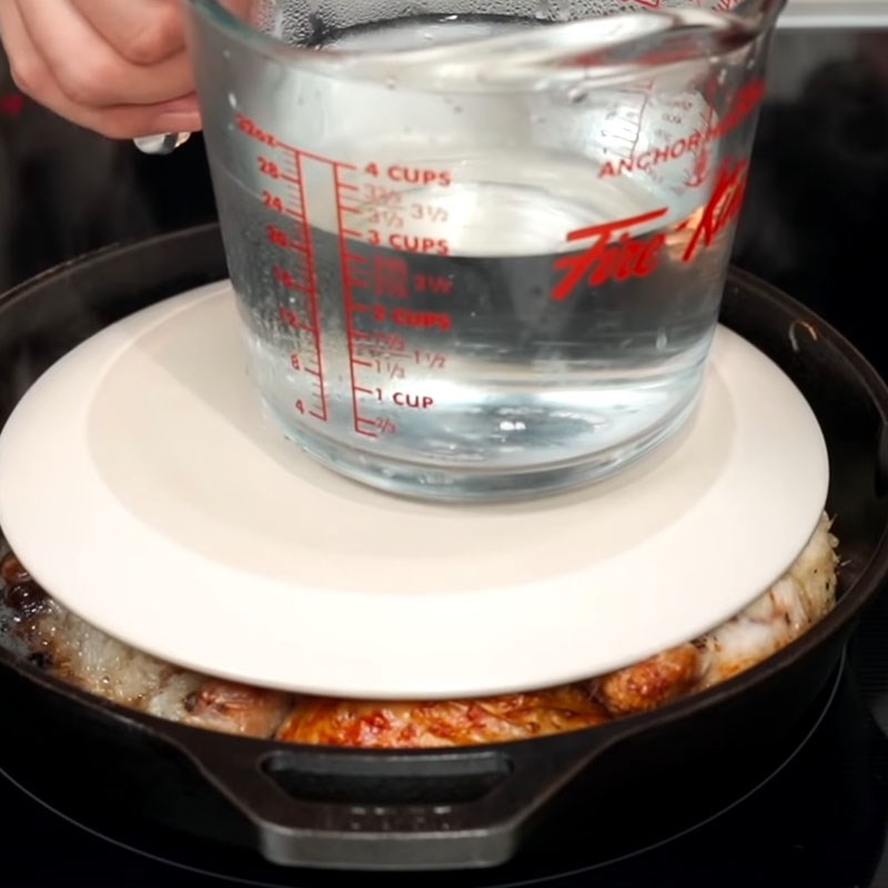 Bước 5 Sốt gà với bơ Gà nướng nguyên con nhồi gạo nếp