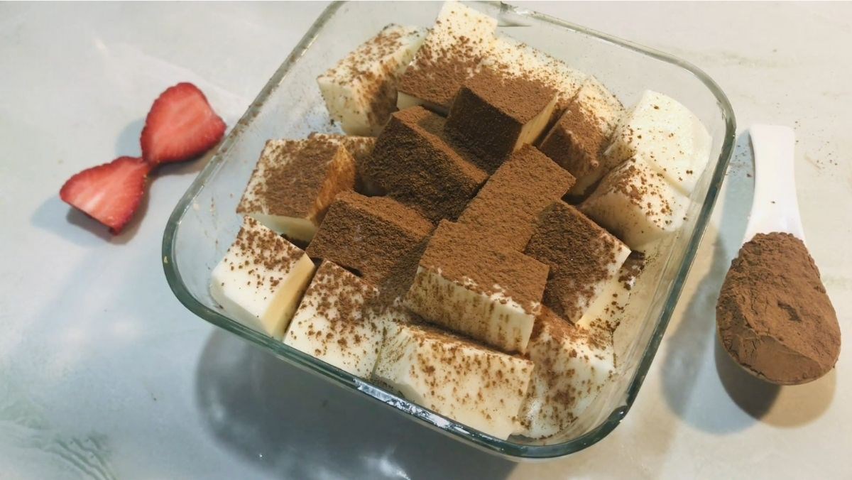 Sữa chua dẻo bằng gelatin lá