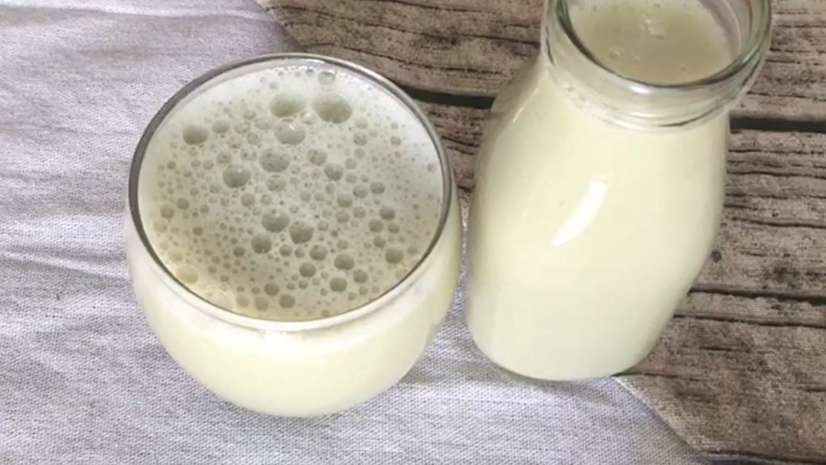 Sữa hạt sen khoai môn cho bé ăn dặm