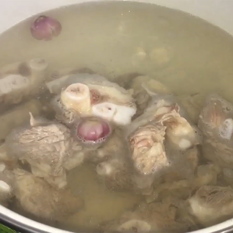 Bước 3 Hầm đu đủ với sườn bò Sườn bò hầm đu đủ