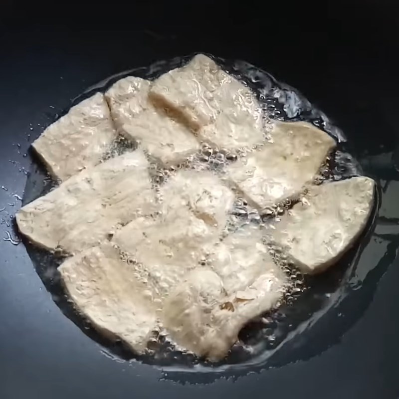 Bước 2 Chiên sườn non Sườn chay kho nấm đông cô