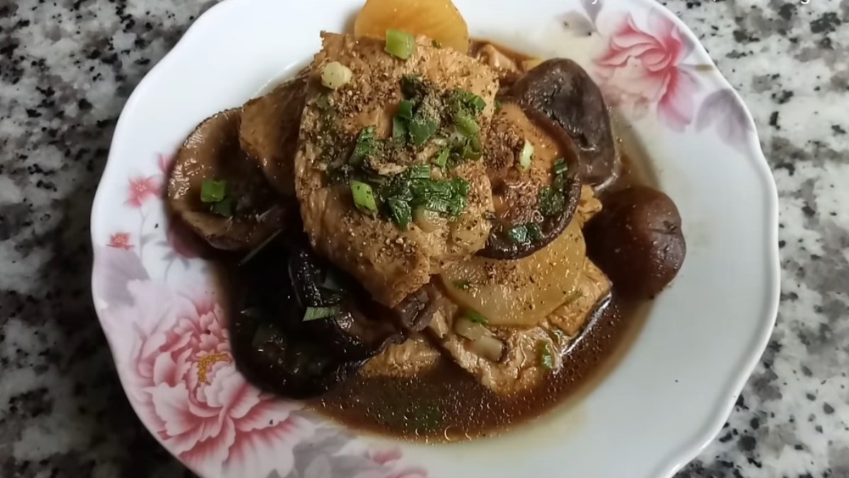 Sườn chay kho nấm đông cô