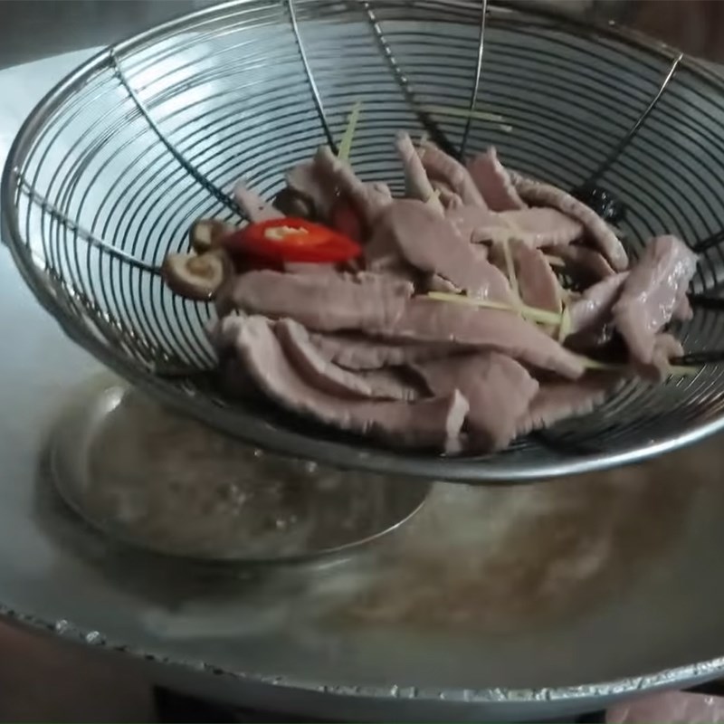 Bước 3 Tái thịt bò Bò tái cuốn cải xanh