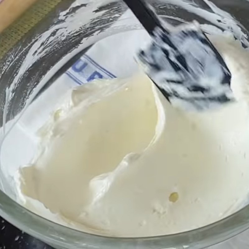 Bước 4 Tán mịn phô mai kem Bánh phô mai nướng dứa