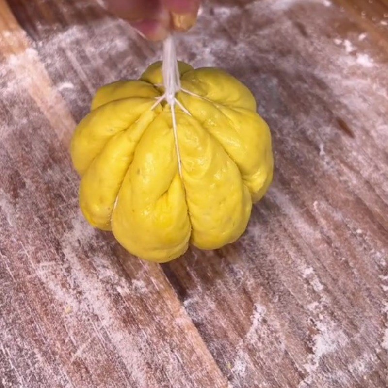 Bước 7 Tạo hình bánh Bánh bao bí đỏ nhân đậu xanh