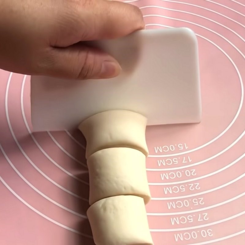 Bước 4 Tạo hình và ủ bột lần 2 Bánh bao sữa không nhân