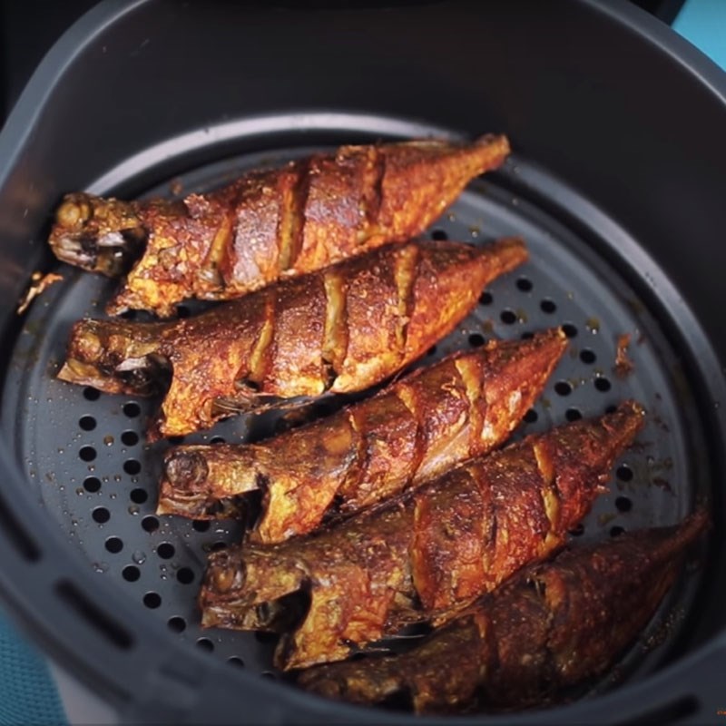 Bước 4 Thành phẩm Cá nục chiên cà ri
