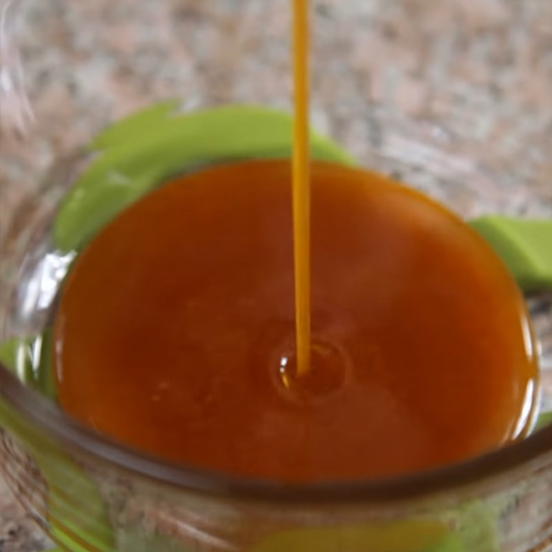 Bước 1 Thắng đường caramel Bánh flan sữa tươi và sữa đặc nướng