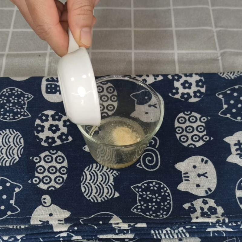 Bước 4 Thắng đường caramel Panna cotta dừa caramel