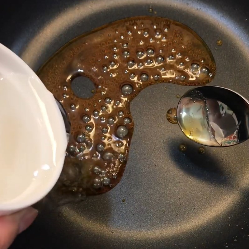 Bước 1 Thắng đường caramel Bánh flan sữa tươi nướng