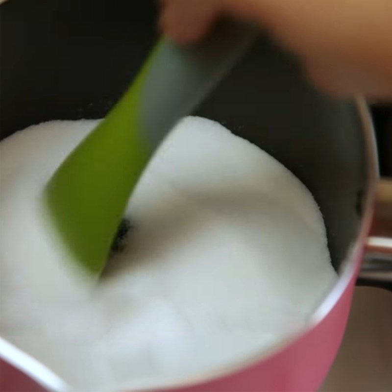 Bước 1 Thắng đường caramel Bánh flan sữa tươi và sữa đặc nướng