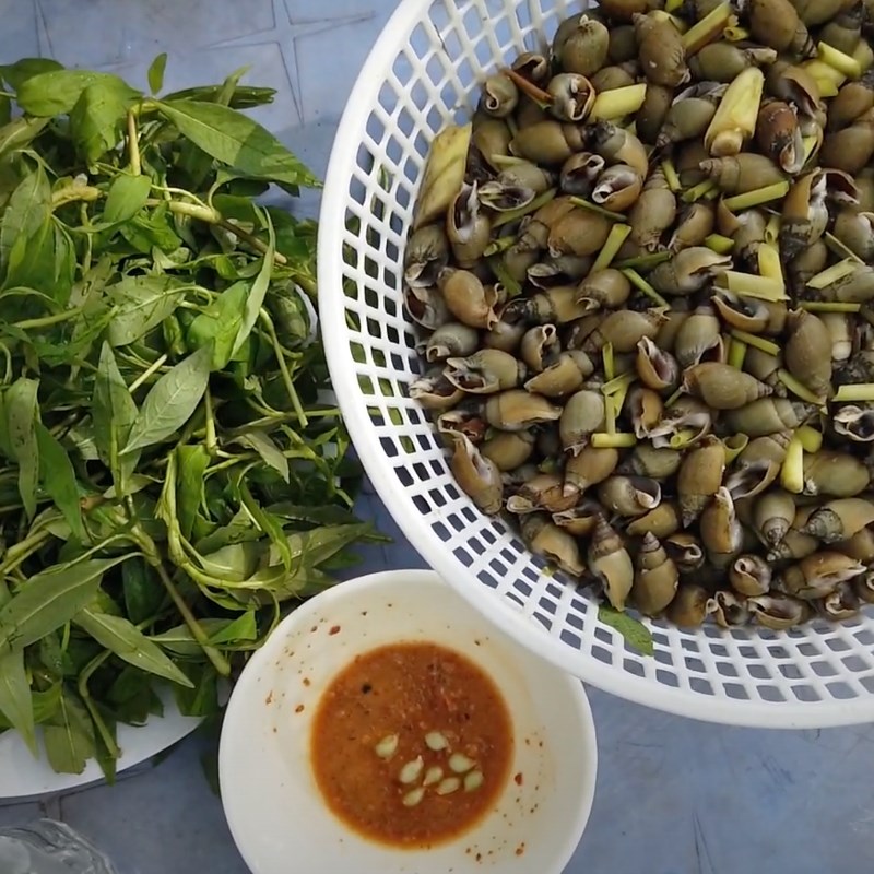 Bước 4 Thành phẩm Ốc cà na hấp sả