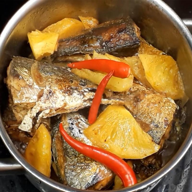 Bước 6 Thành phẩm Cá bạc má kho dứa (kho thơm)