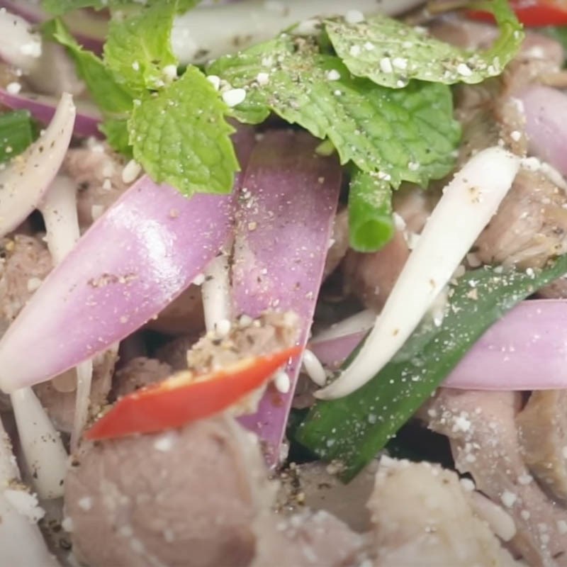 Bước 5 Thành phẩm Gỏi bò Thái Lan gạo rang